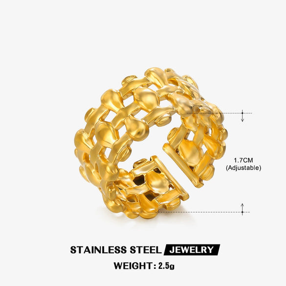 Wholesale Women's Stainless Steel Geometric Ring With French Retro Style And 18K Gold Plated Electroplating Treatment