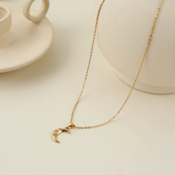 Wholesale Women's Stainless Steel Geometric Star And Moon Layered Necklaces With Electroplating Design