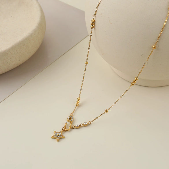Wholesale Women's Stainless Steel Geometric Star Pin Multilayered Stacking Necklace With Electroplating