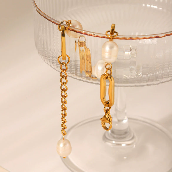 Wholesale Women's Stainless Steel Geometric Style 18K Goldplated Electroplated Freshwater Pearl Bracelet