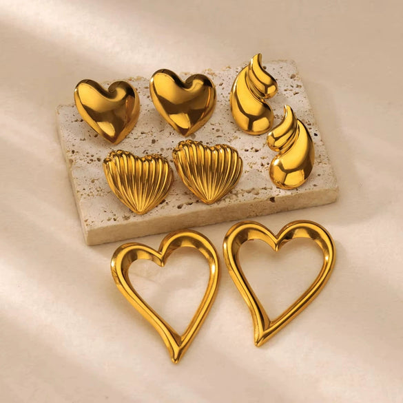 Wholesale Women's Stainless Steel Geometric Wave Pattern Electroplated Heart Earrings