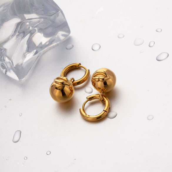 Wholesale Women's Stainless Steel Gold Plated Twist Hoop Earrings And Lip Ball Pendant With Letters Numbers Text Design