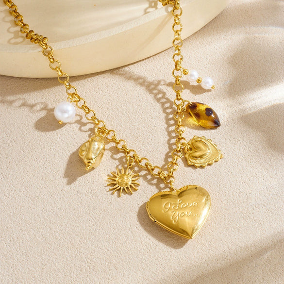 Wholesale Women's Stainless Steel Goldplated Engraved Heartshaped Leopard Print Pendant Necklace With Oshaped Chain