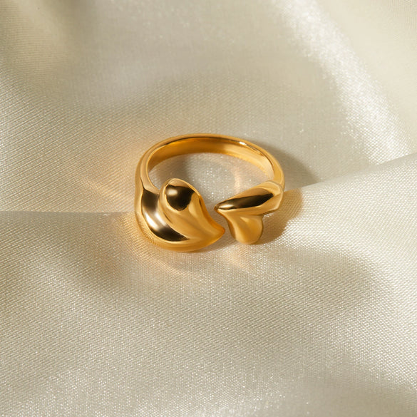 Wholesale Women's Stainless Steel Goldplated Heart Shape Ring