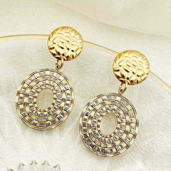 Wholesale Women's Stainless Steel Goldplated Retro Fashion Exaggerated Earrings