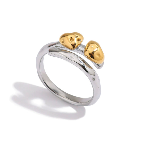 Wholesale Women's Stainless Steel Heart Geometric Ring With Gold And Silver Color Matching And Electroplating Design