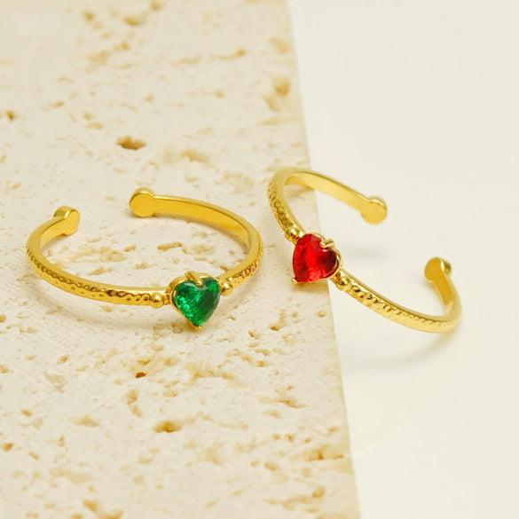 Wholesale Women's 316L Stainless Steel Heart Shaped Inlaid Zircon Love Ring With Electroplating