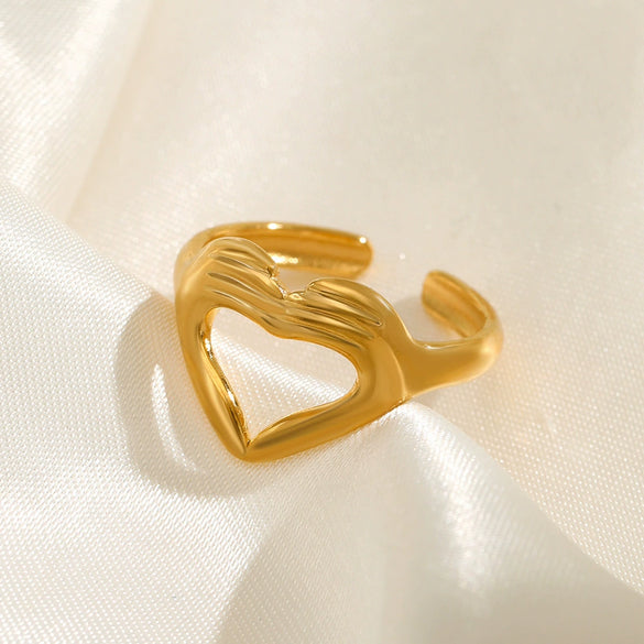 Wholesale Women's Stainless Steel Heart Shaped Real Gold Plated Love Ring Ins Style