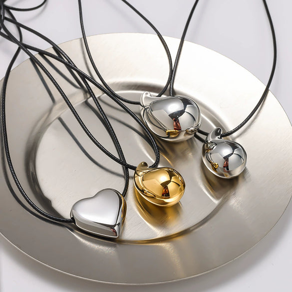Wholesale Women's Stainless Steel Heartshaped Drop Pendant Necklace With Black Rope Chain 18K Gold Plated