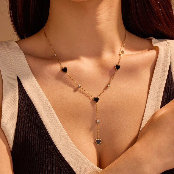 Wholesale Women's Stainless Steel Heartshaped Geometric Tassel Love Clavicle Chain Necklace With Electroplating