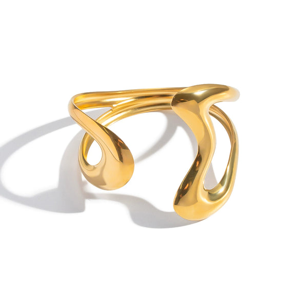 Wholesale Women's Stainless Steel Heartshaped Hollow Open Bracelet Electroplated 18K Gold Jewelry Accessories