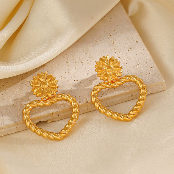 Wholesale Women's Stainless Steel Heartshaped 18K Goldplated Love Earrings With Electroplating Treatment