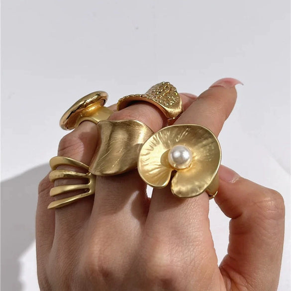 Wholesale Women's Stainless Steel Jewelry With Geometric Design And Electroplating Ring And Bracelet Ring
