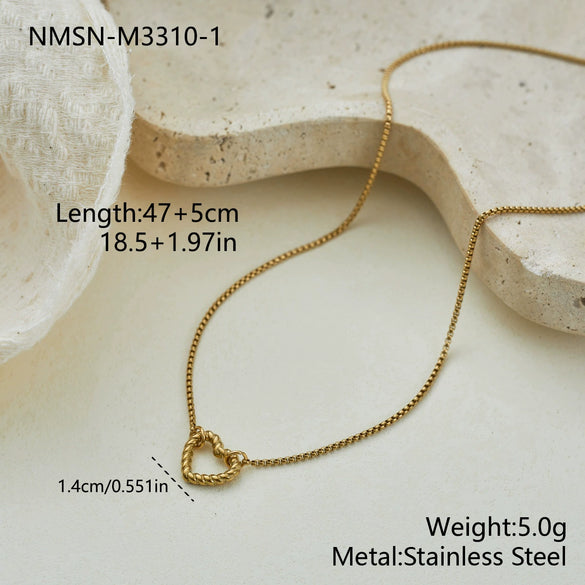 Wholesale Women's Stainless Steel 18K Electroplated Geometric Heart Pearl Bee Necklace Fashion Jewelry