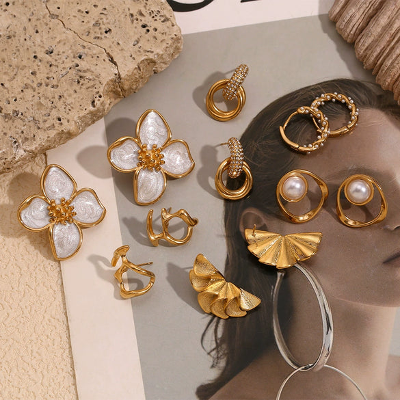 Wholesale Women's Stainless Steel 18K Gold Plated Geometric Petal Earrings With Electroplating For Fashionable Style
