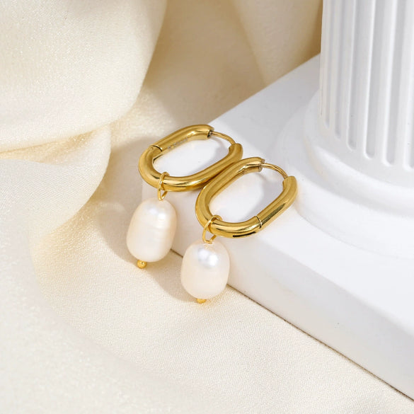 Wholesale Women's Stainless Steel 18K Gold Plated U Shaped Freshwater Pearl Earrings With Pvdp Furnace Real Gold Treatment