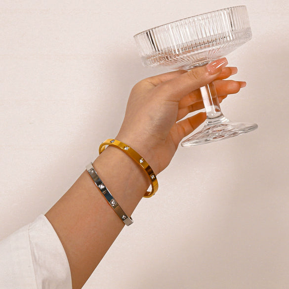 Wholesale Women's Stainless Steel 18K Plated Round Convex Zircon Buckle Bracelet Electroplated