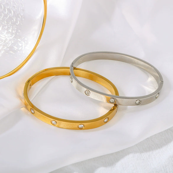 Wholesale Women's Stainless Steel 18K Plated Round Convex Zircon Buckle Bracelet Electroplated