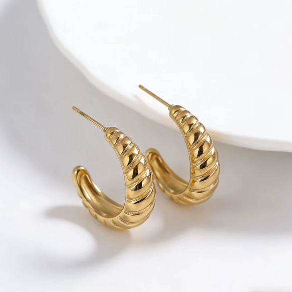Wholesale Women's Stainless Steel 14K Vacuum Plated Geometric Cshaped Textured Twist Earrings Accessories