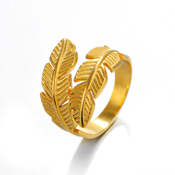 Wholesale Women's Stainless Steel Leaf And Flower Rings With Gold Electroplating