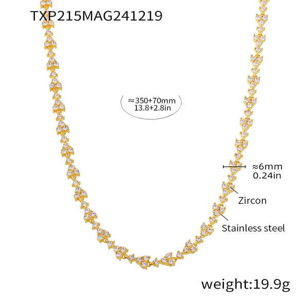 Wholesale Women's 316L Stainless Steel Light Luxury Geometric Triangle Plum Blossom Handmade Chain Plated 18K True Gold Necklace