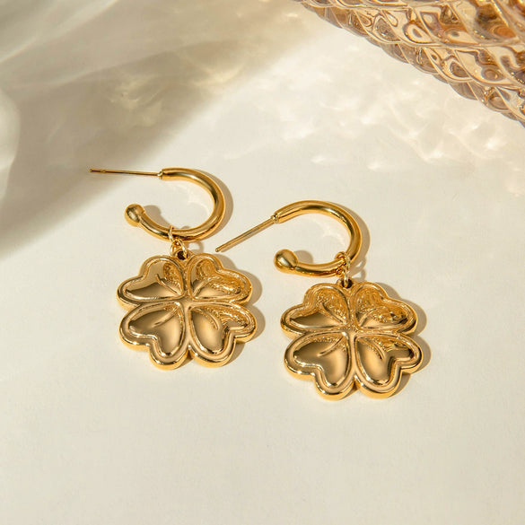 Wholesale Women's Stainless Steel Love Four Leaf Clover Earrings Jewelry With Geometric Pattern And Electroplating Treatment
