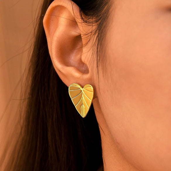 Wholesale Women's Stainless Steel Love Leaf And Heart Geometric Pattern Earrings With Pvd Electroplating