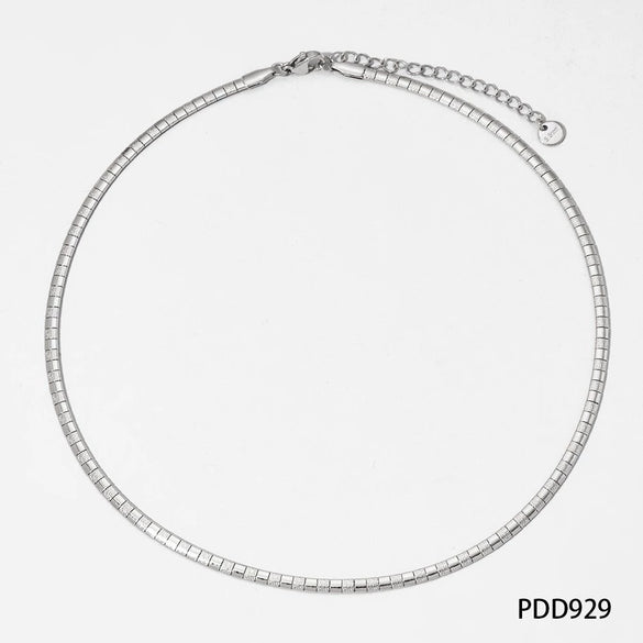 Wholesale Women's Stainless Steel Omega Chain Necklace With Thick And Thin Striped Design And Electroplating Process Geometric Style