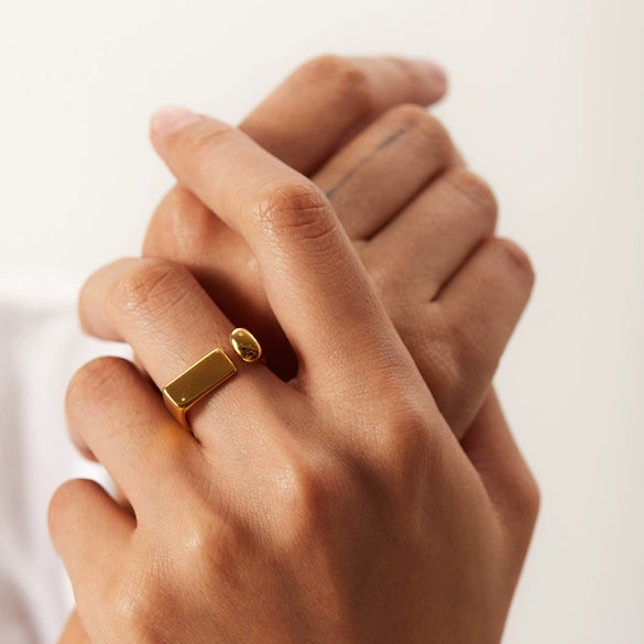 Wholesale Women's Stainless Steel Open Exclamation Mark Ring With Square Design And 18K Gold Electroplating