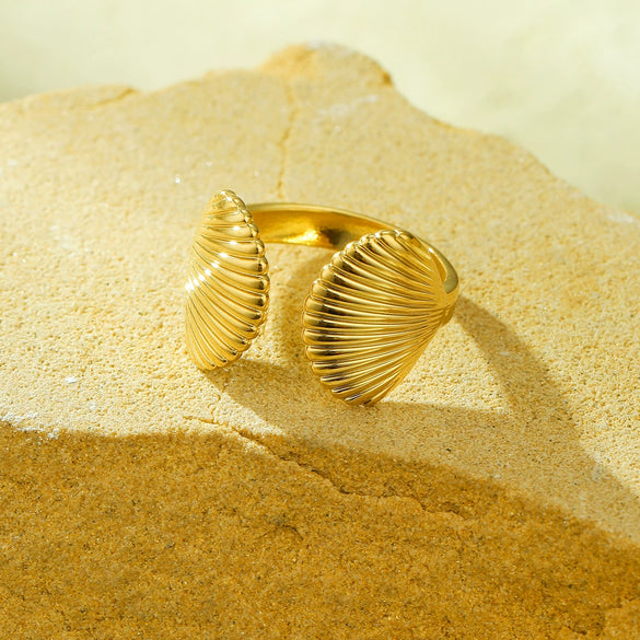 Wholesale Women's Stainless Steel Open Ring With Fan Shell Shape Electroplated In Natural Style