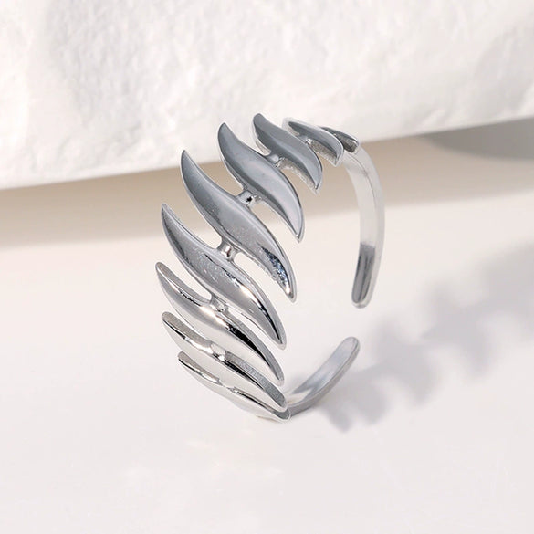 Wholesale Women's Stainless Steel Open Ring With 18K Gold Electroplated Non Fading Luxury And Simple Style