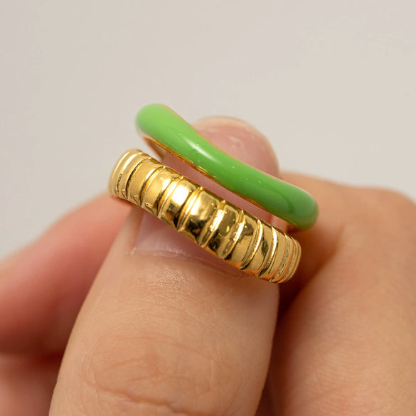 Wholesale Women's Stainless Steel Opening Ring With Green Oil Drop Double Bread Pattern And Geometric Design Electroplated
