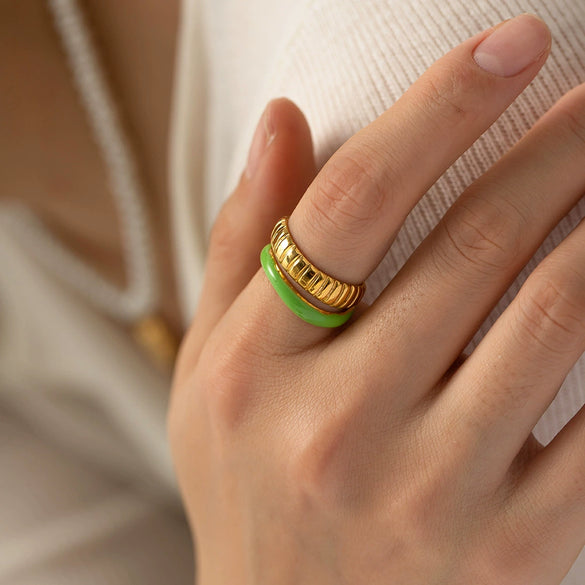 Wholesale Women's Stainless Steel Opening Ring With Green Oil Drop Double Bread Pattern And Geometric Design Electroplated