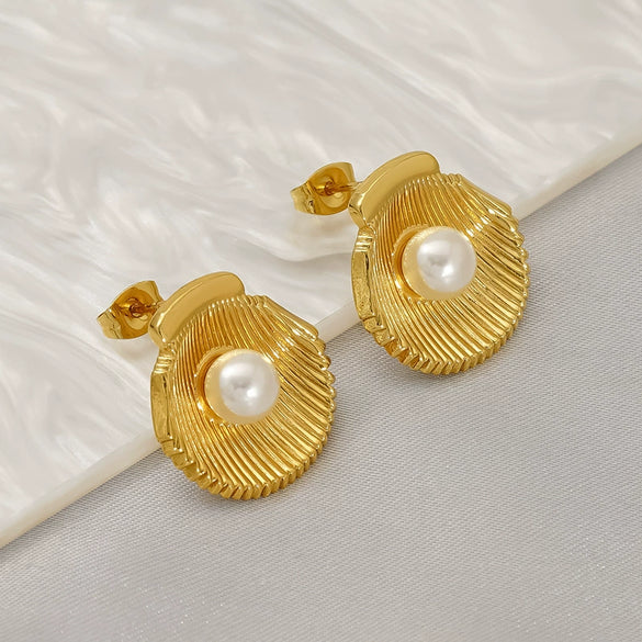 Wholesale Women's Stainless Steel Pearl Geometric Earrings With Electroplating Simple Minimalist Style