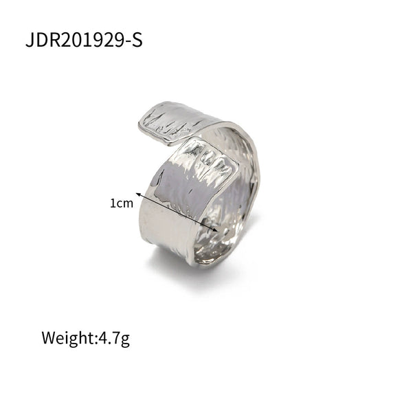 Wholesale Women's Stainless Steel Ring With Geometric Pattern 18K Goldplated Simple Style