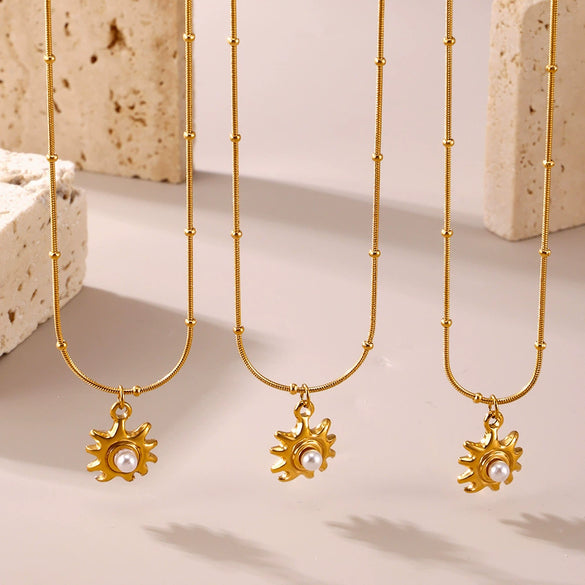Wholesale Women's Stainless Steel Shell Beads Geometric Collarbone Necklace Jewelry 18K Gold Plated
