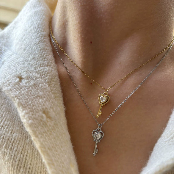 Wholesale Women's Stainless Steel Ushaped Geometric Casual Style Polished Plating Love Heart Key Pendant Necklace With Rhinestones