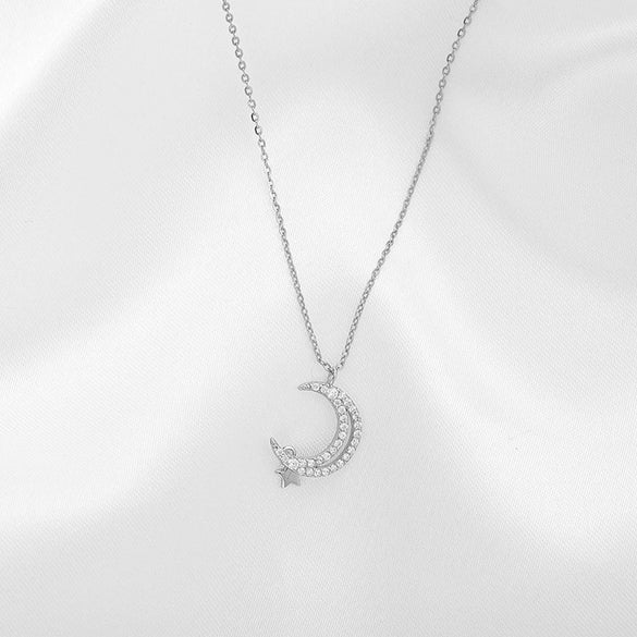 Wholesale Women's Star Moon Sterling Silver Plated Nonfading Simple Fashion Clavicle Necklace With Water Wave Chain
