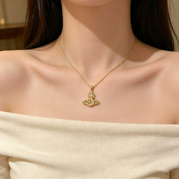 Wholesale Women's Star Pattern Titanium Steel Oshaped Chain Necklace With Zircon Inlaid Copper Pendant Light Luxury Minimalist Style
