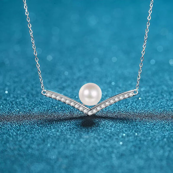 Wholesale Women's 925 Sterling Silver Clavicle Chain With Freshwater Pearl And Vshaped Moissanite Pendant Original Design Electroplated With Letters Numbers Text Pattern