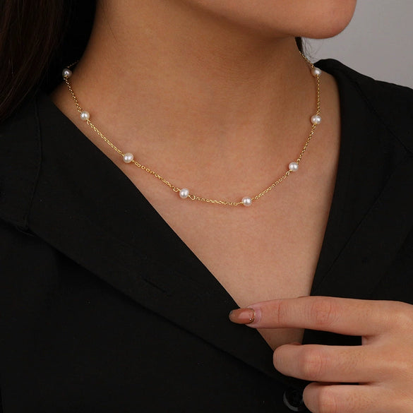 Wholesale Women's 925 Sterling Silver Clavicle Chain With Geometric Pattern And Electroplating Treatment