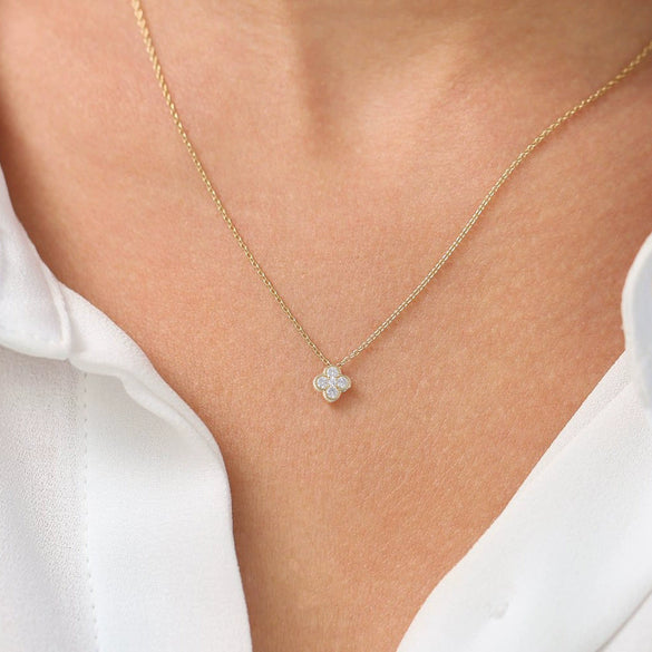 Wholesale Women's 925 Sterling Silver Flower And Fourleaf Clover Zircon Necklace Set With Diamonds Cross Chain