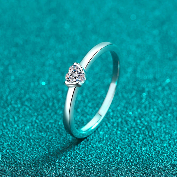 Wholesale Women's 925 Sterling Silver Heart Shaped Moissanite Ring Set With Electroplating