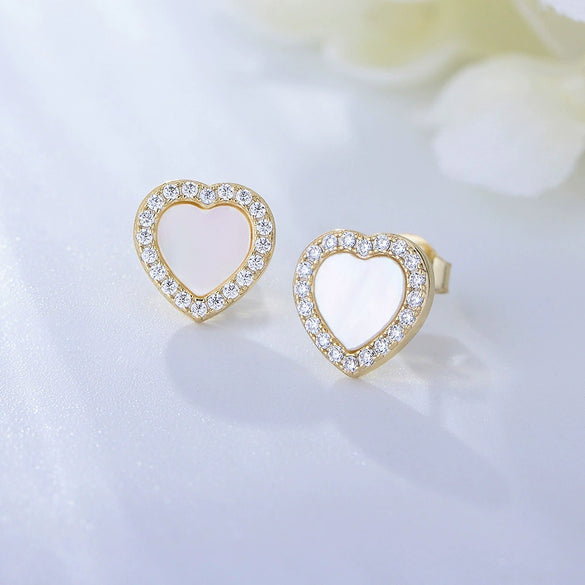 Wholesale Women's 925 Sterling Silver Heartshaped Stud Earrings With Diamond Design