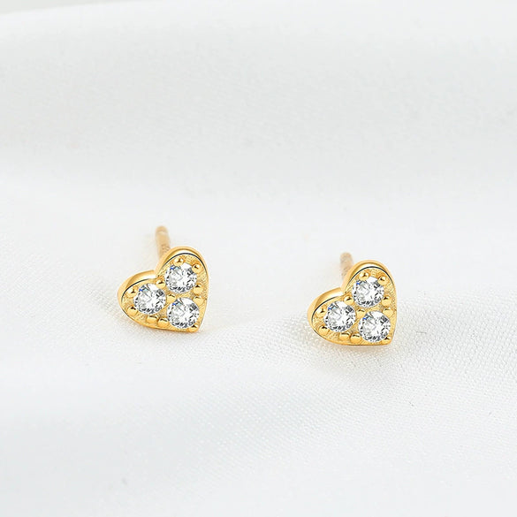 Wholesale Women's 925 Sterling Silver Heartshaped Stud Earrings With Diamond Embedded
