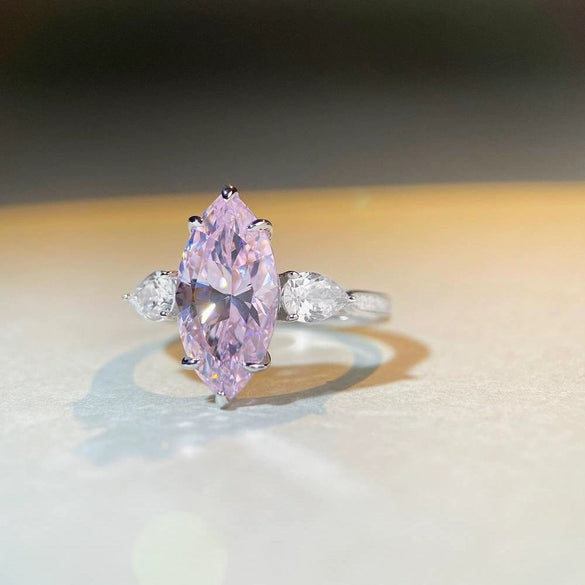 Wholesale Women's 925 Sterling Silver Ring With Geometric Pattern And Electroplating Treatment