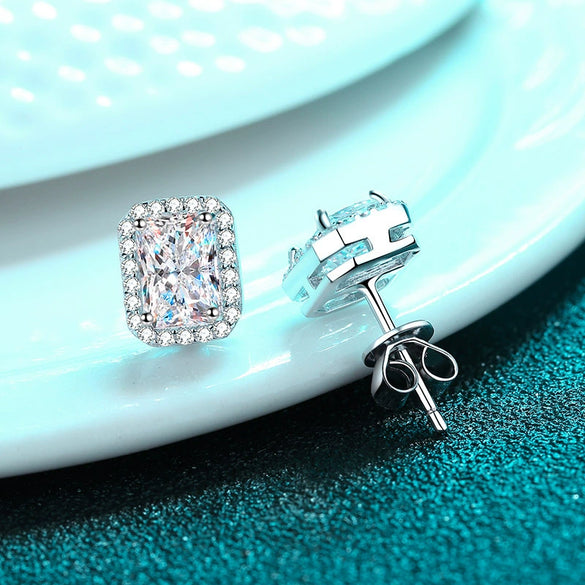 Wholesale Women's 925 Sterling Silver Stud Earrings Inlaid With Rectangular Moissanite And Geometric Design With Electroplating Treatment