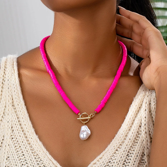 Wholesale Women's Sweet And Cool Style Alloy Electroplated Flower Shape Necklace With Regular Chain