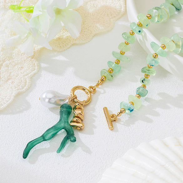 Wholesale Women's Sweet And Cool Style Flower Shape Pearl Natural Stone Alloy Zinc Alloy Electroplated Woven Shell Necklace