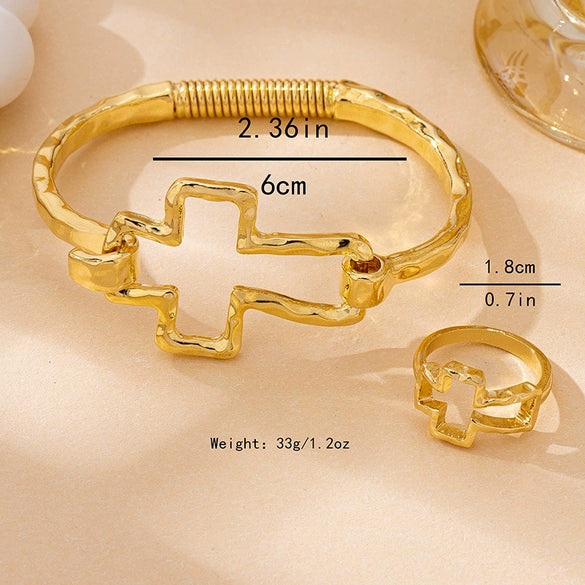 Wholesale Women's Sweet And Cool Style Geometric Alloy Electroplated Hand Jewelry And Earrings Set